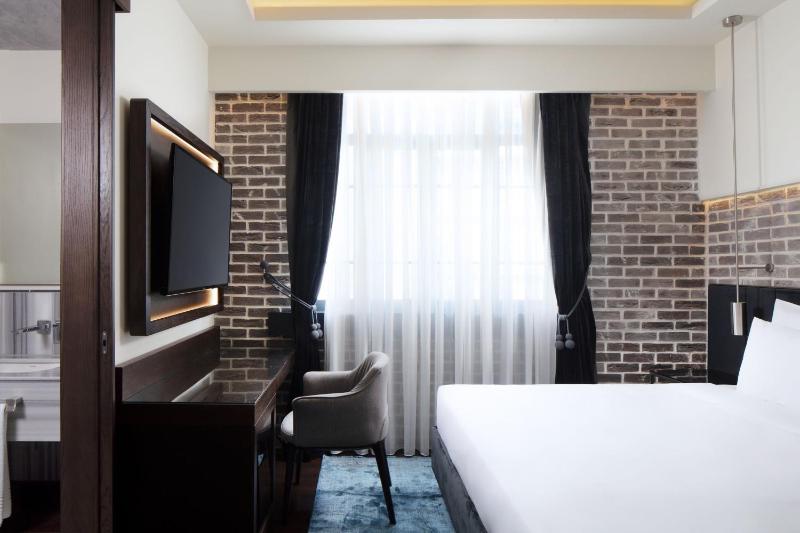 Karaköy Banque Deluxe King Room image 1