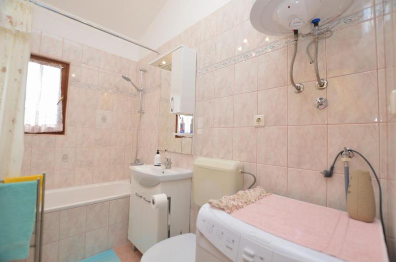 Two-Bedroom Holiday Home image 4