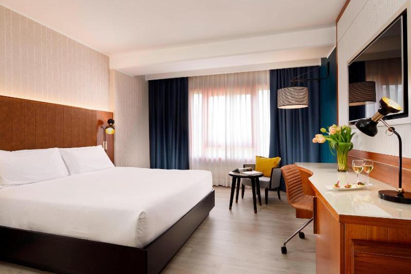 Classic King Room image 1