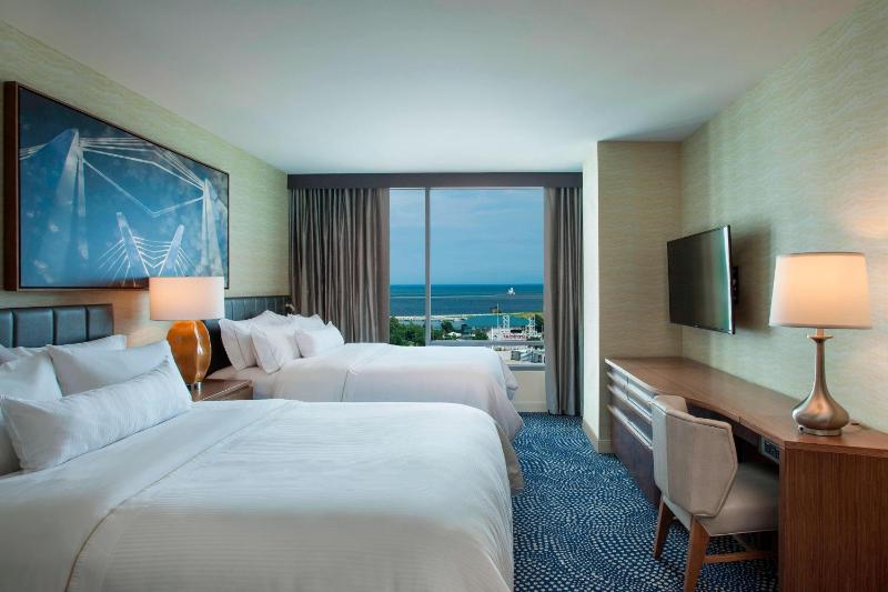 Deluxe Queen Room with Two Queen Beds image 1