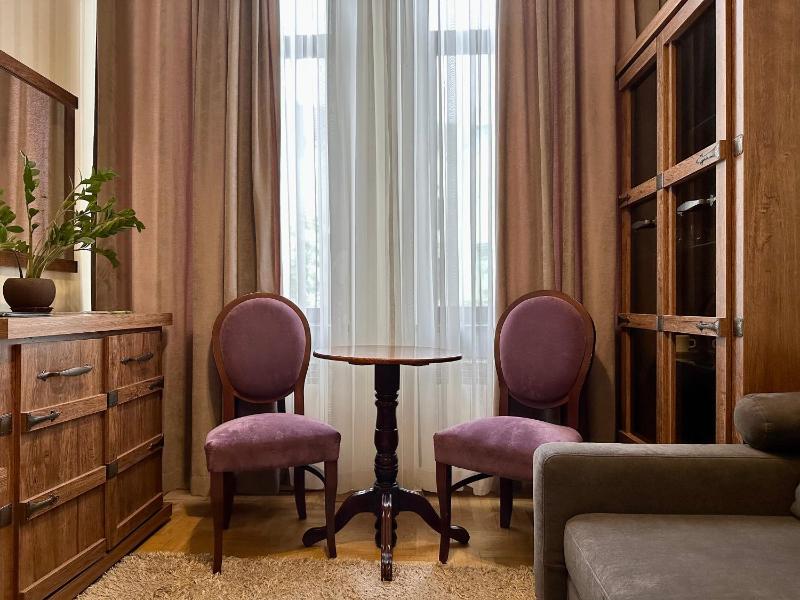 Suite image 2