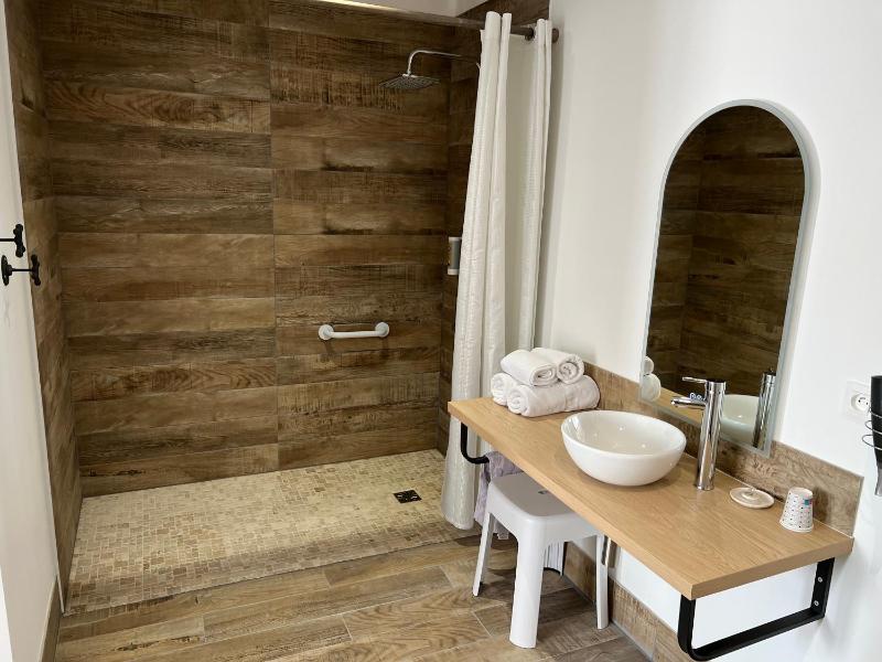 Double Room - Disability Access image 1