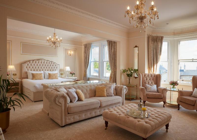Executive Suite image 1