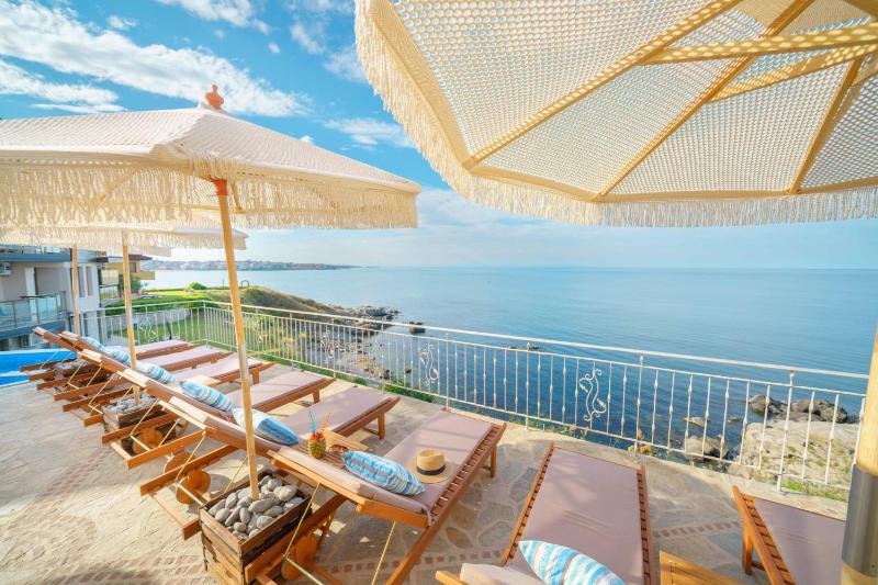 DOLPHIN BAY BOUTIQUE COMPLEX Sozopol - image 6