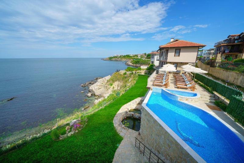 DOLPHIN BAY BOUTIQUE COMPLEX Sozopol - image 14