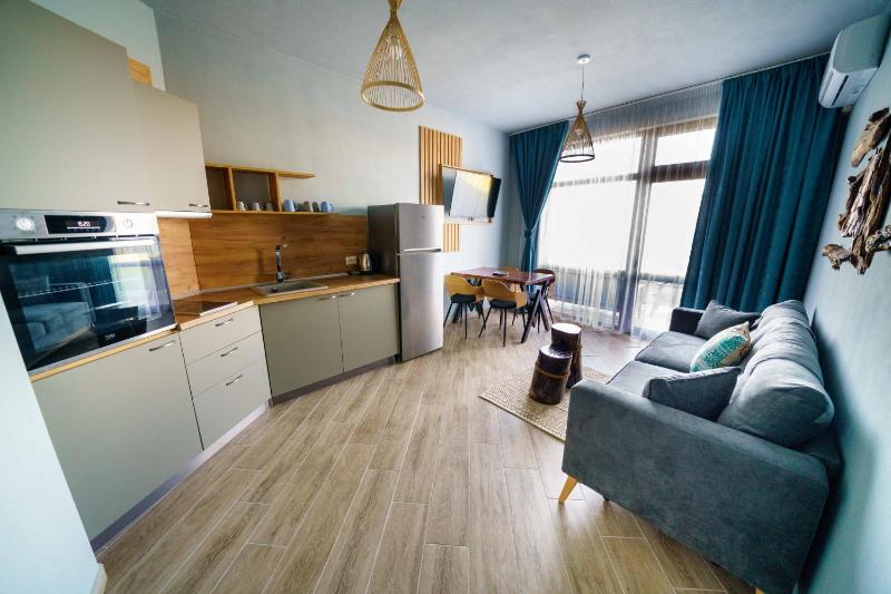 DOLPHIN BAY BOUTIQUE COMPLEX Sozopol - image 11