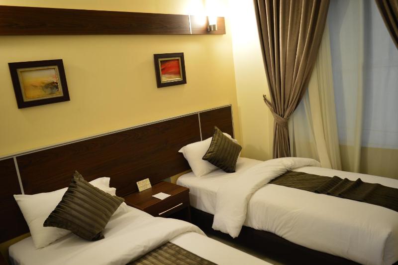 Standard Double or Twin Room image 1