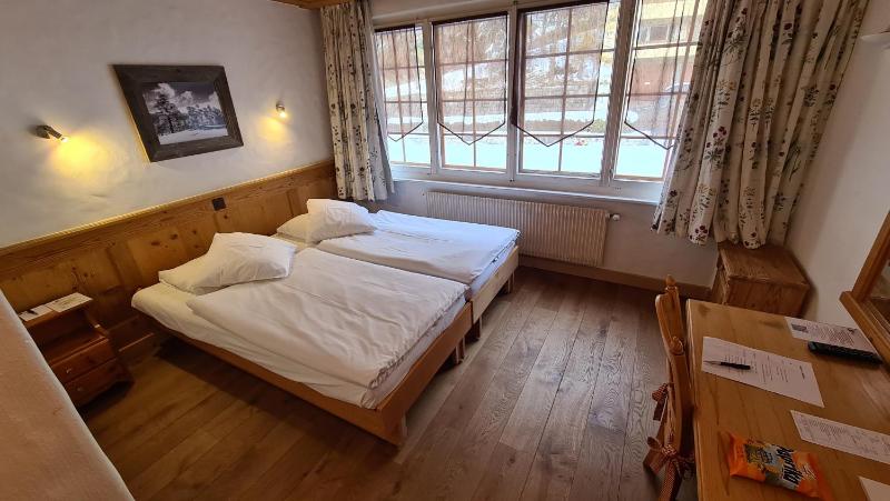 Small Twin Room image 1