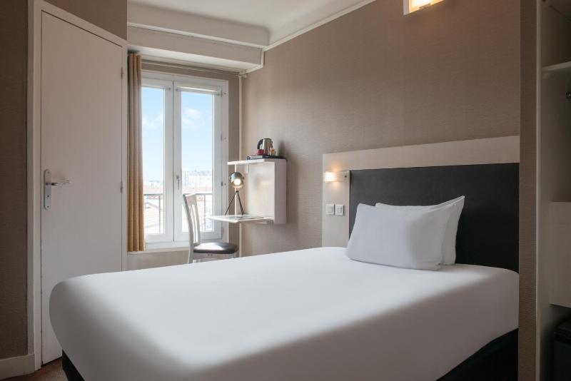 Standard Single Room image 1