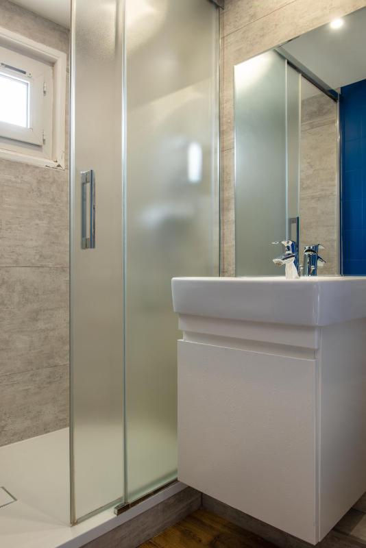 Standard Double Room image 4