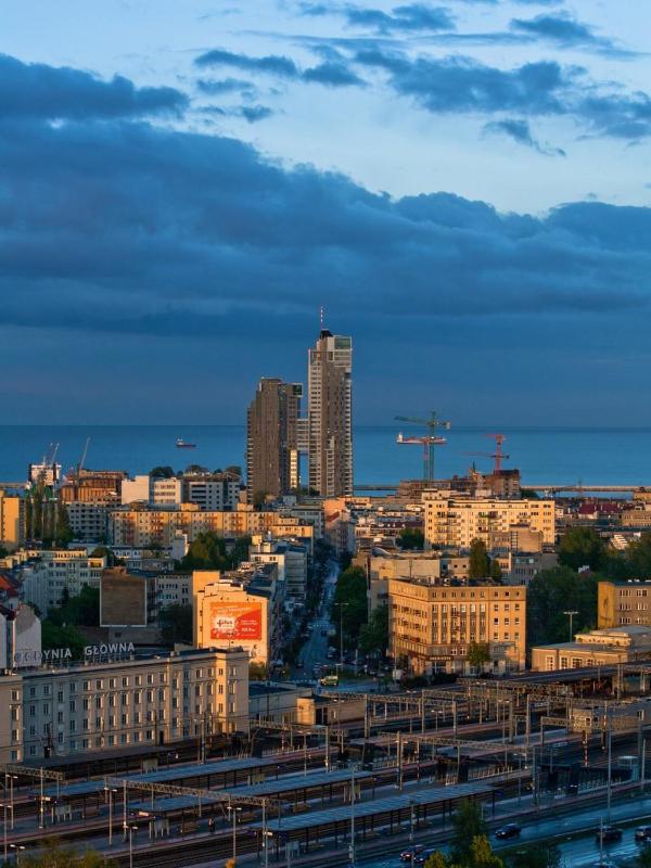 Sea Towers Apartamenty - image 20
