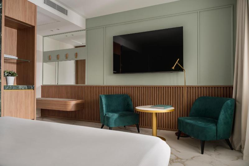 Junior Suite image 2