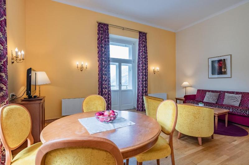 Superior Apartment image 3
