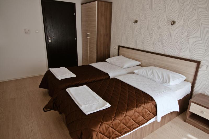 Apartment with Terrace image 2