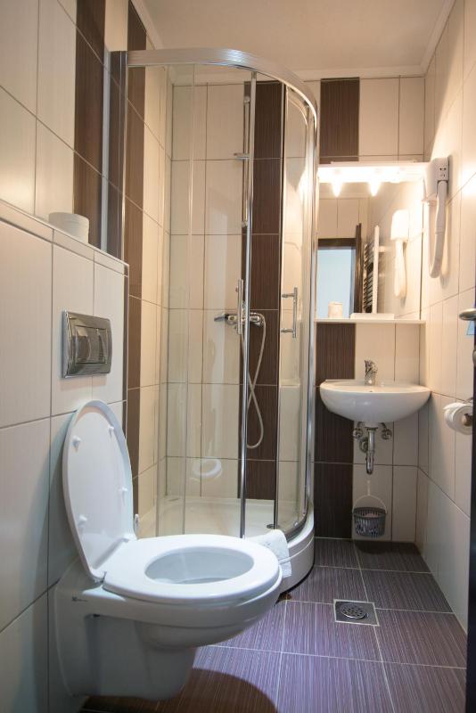 Single Room image 2
