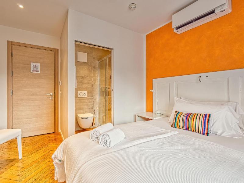 Business Double Room image 4