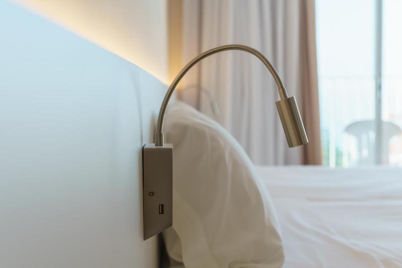 Double Room with single use with Sea View image 1