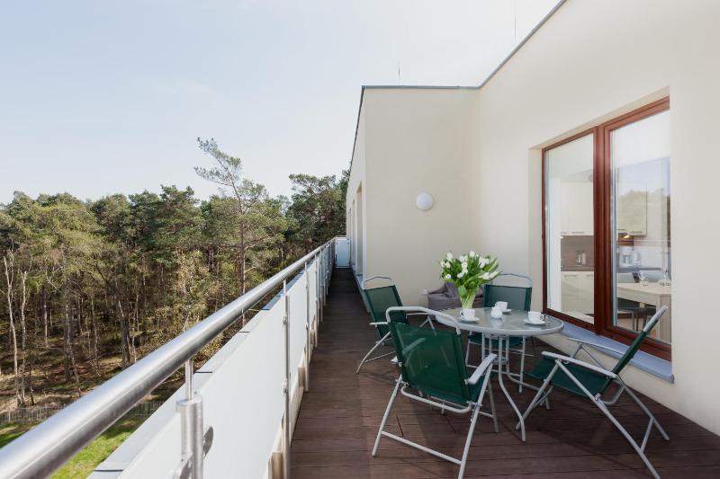 Two-Bedroom Apartment (4-6 Adults) image 3