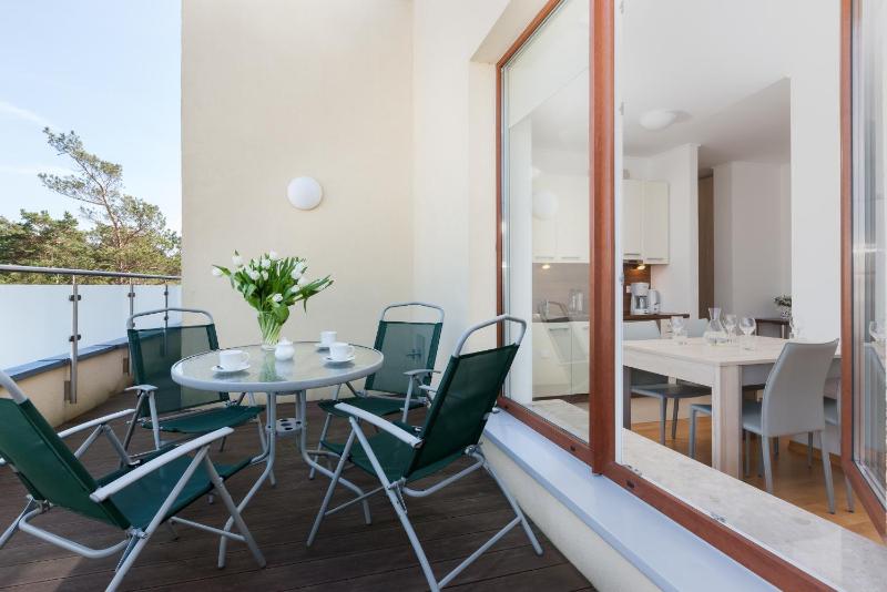 Two-Bedroom Apartment (4-6 Adults) image 4