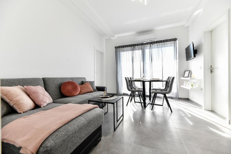 Luxe Apartments Zadar - image 17