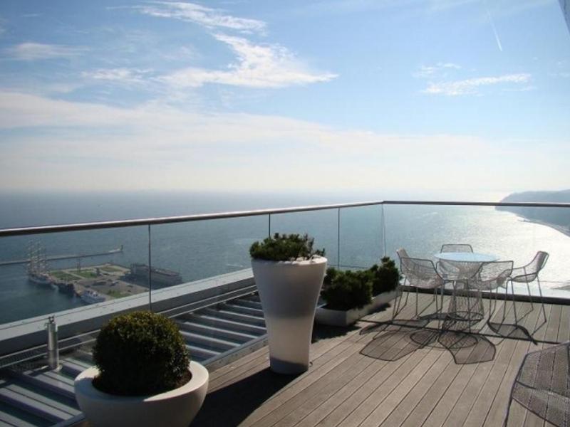 Sea Towers Apartamenty - image 19