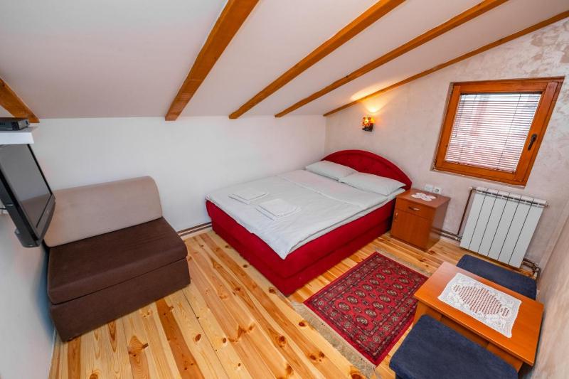 Double or Twin Room with Bathroom image 3