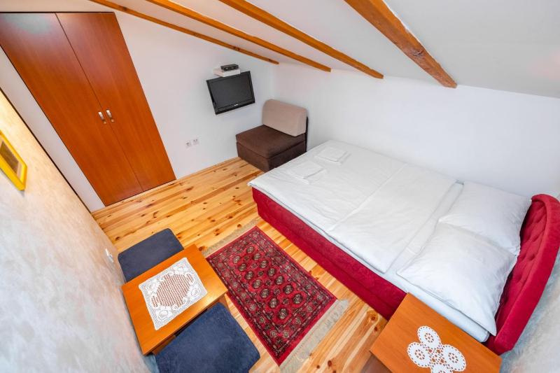 Double or Twin Room with Bathroom image 2