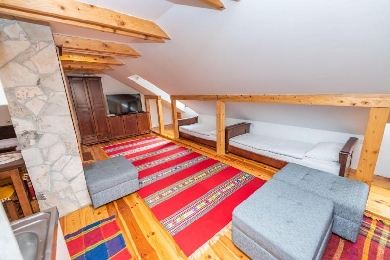 Studio Apartment image 3