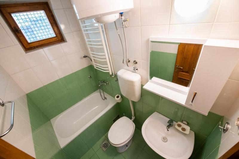 Double or Twin Room image 3