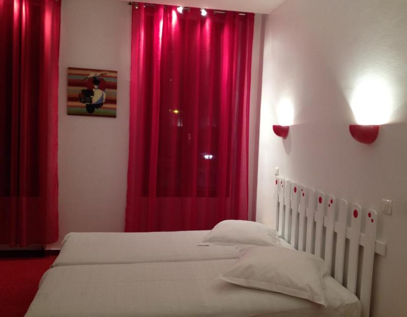 Au Nouvel Hôtel - image 18