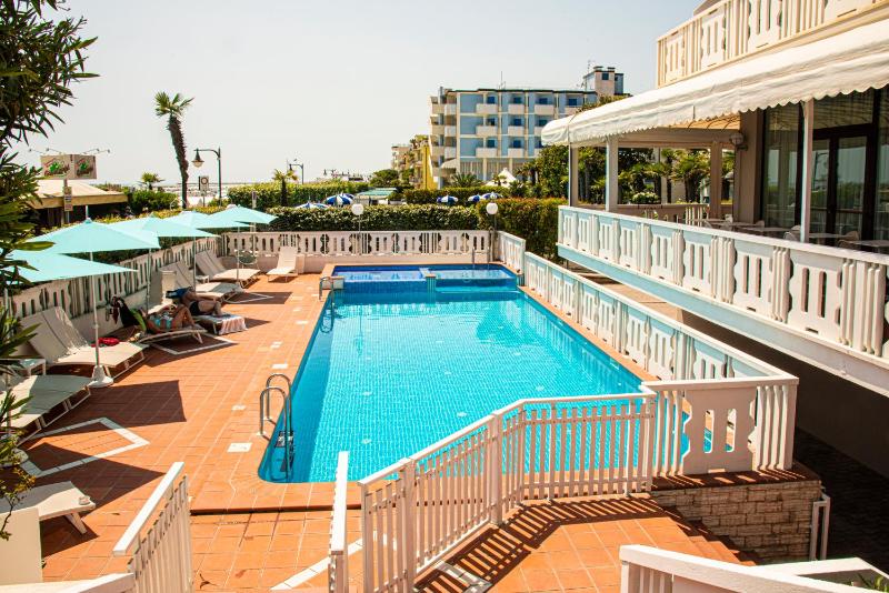 Hotel Savoy - image 16