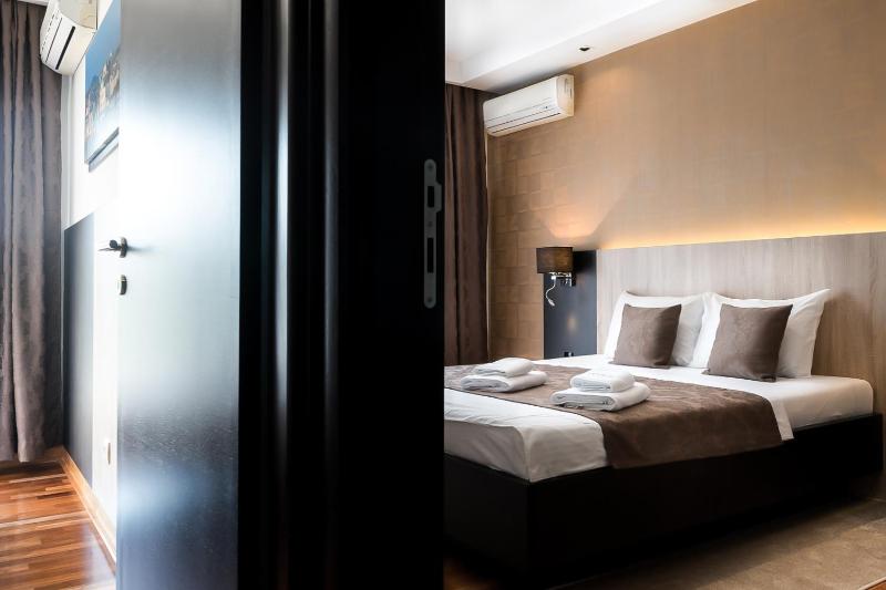 Two-Bedroom Apartment with Terrace image 4