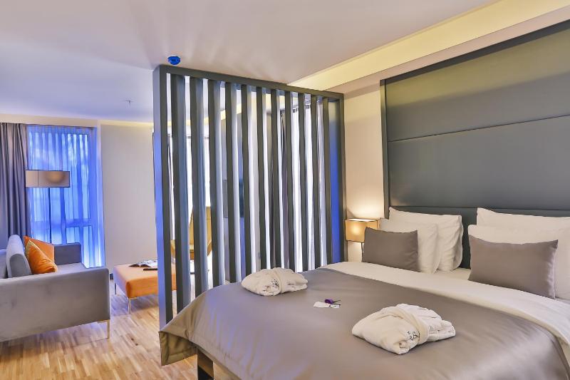 Superior Double Room image 2