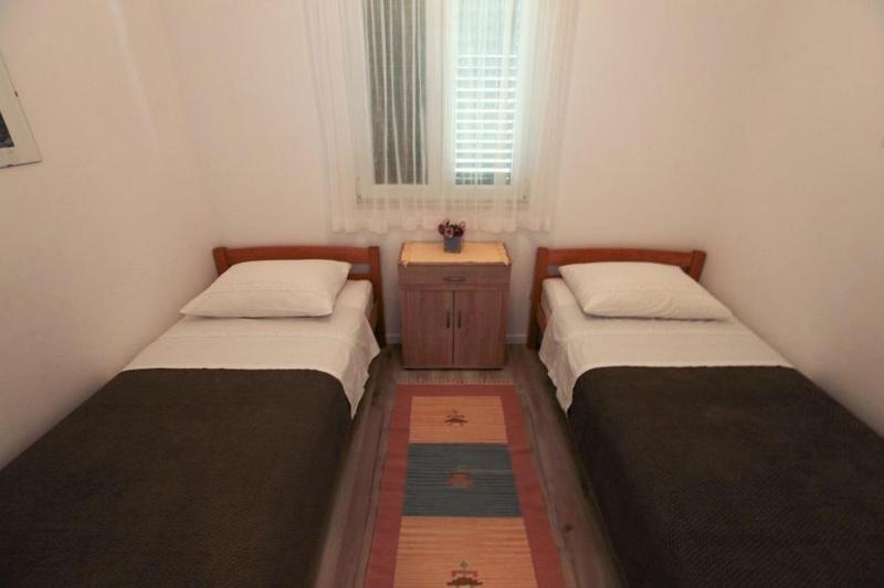 Apartments by the sea Rogoznica - 4805 - image 15
