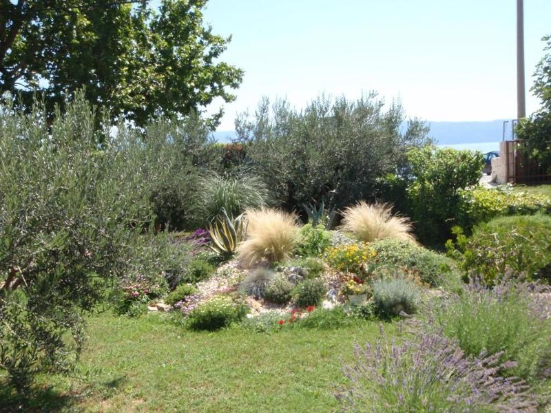 Apartment in Dugi Rat with sea view balcony air conditioning WiFi 5132-6 - image 25