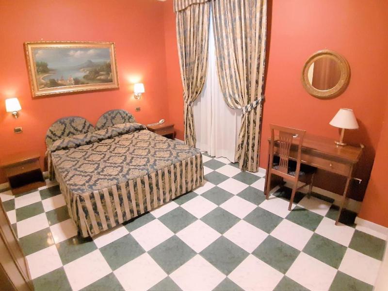 Economy Double or Twin Room image 2