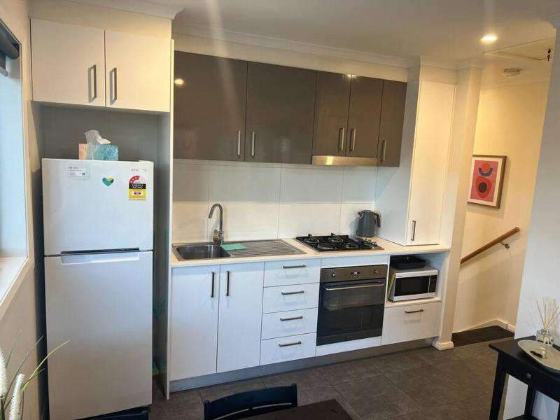 Adorable 1 bedroom Unit in Coombs - image 11