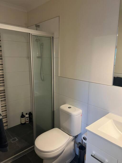 Adorable 1 bedroom Unit in Coombs - image 13