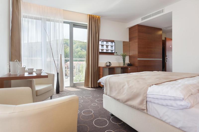 Superior Double Room image 3