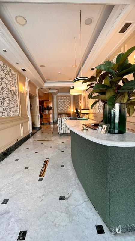 Hotel Campoamor - image 1