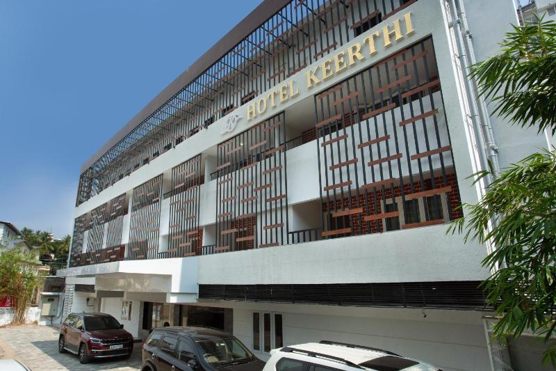Hotel Keerthi - image 16