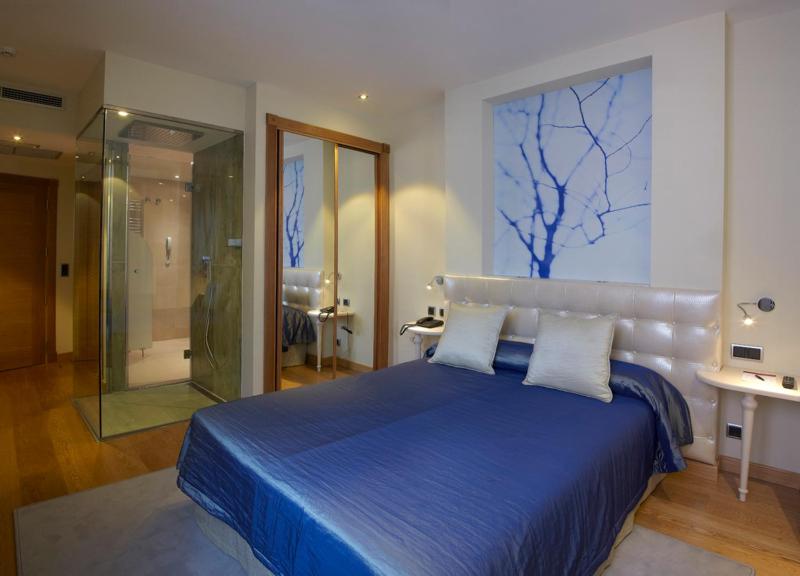 Double Room Single Use Standard image 1