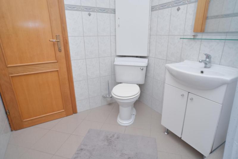Apartment Bistrik medresa - free parking - image 15