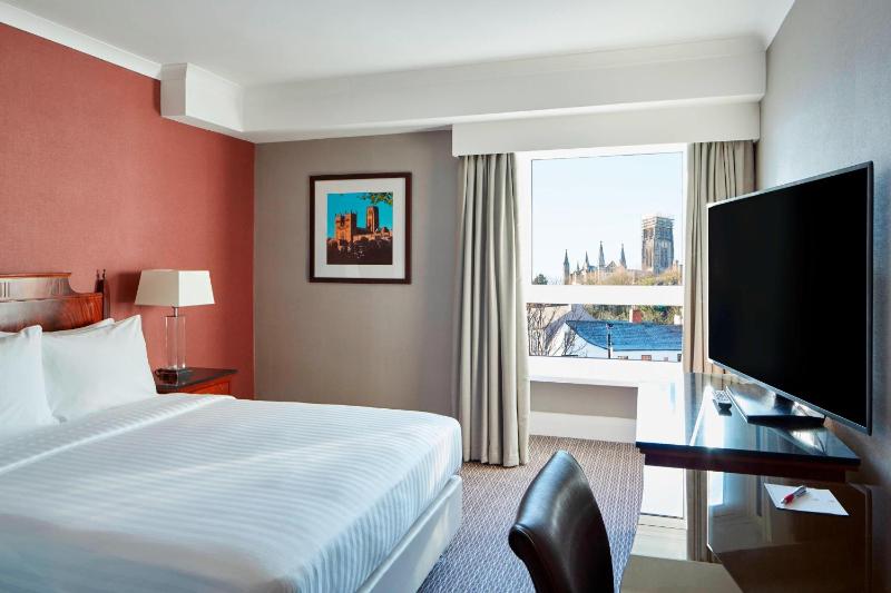 Superior King Room image 1