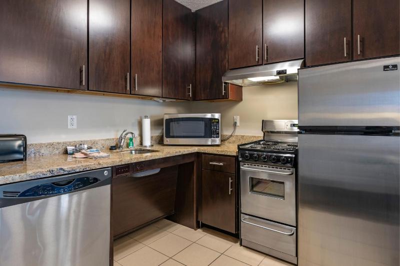 Two-Bedroom Suite image 3