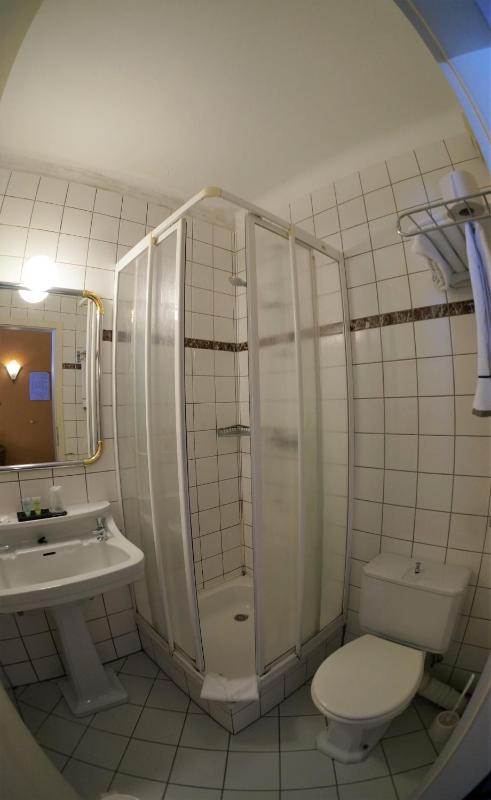 Standard  Double Room image 4