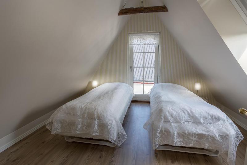 Two-Bedroom House image 3