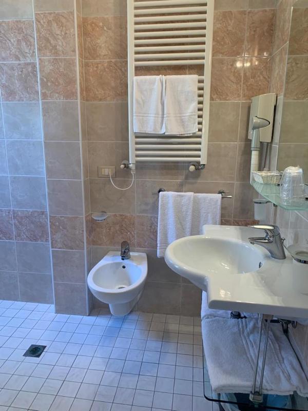 Superior Double or Twin Room image 2