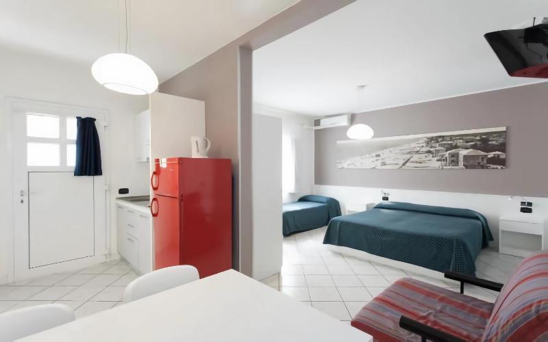 Suite with Kitchenette (4 Adults) image 4