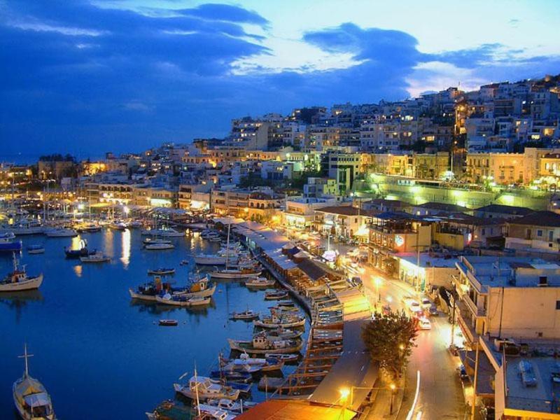 Άνετο σπίτι Μικρολίμανο στον Πειραιά Images